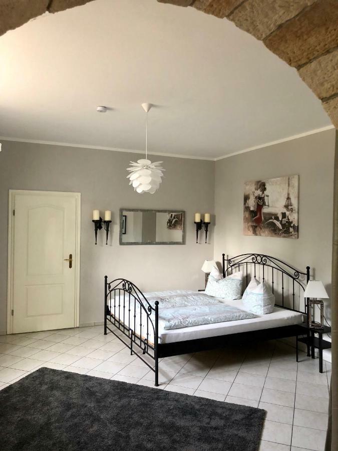 דרזדן Ferienwohnung Am Wasser Villa Graf Von Pfeil מראה חיצוני תמונה